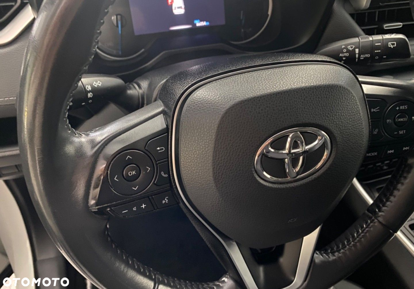 Toyota RAV4 - 9