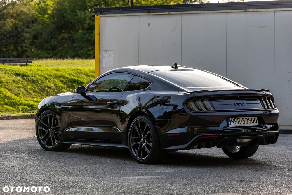 Ford Mustang - 9