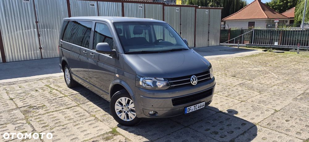 Volkswagen Multivan - 24
