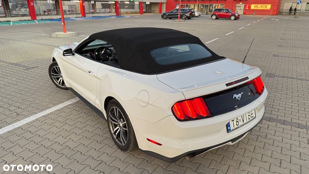 Ford Mustang - 11