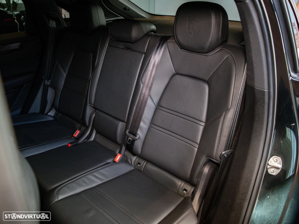 Porsche Cayenne Coupé E-Hybrid Black Edition - 30