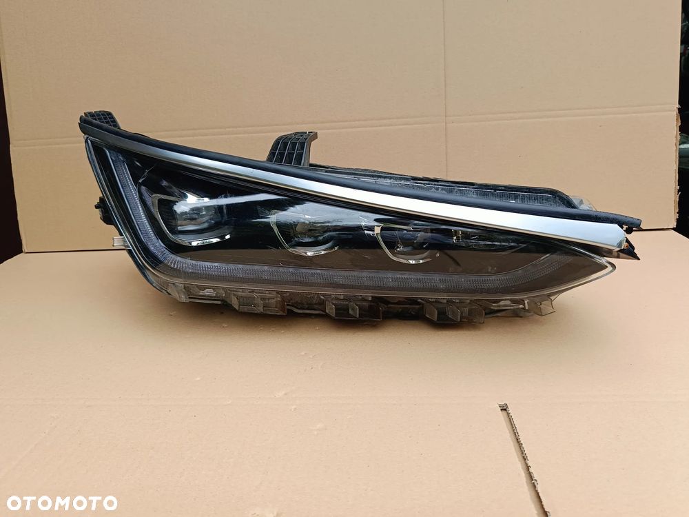 Full Led przedni Byd Tang II 2 lampa prawa STE-4121020G reflektor