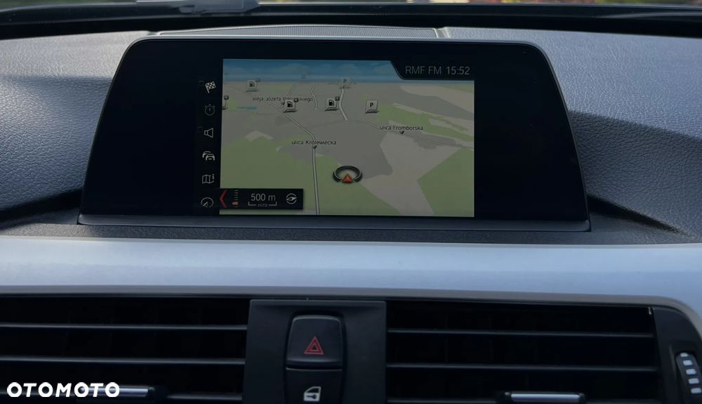 BMW Seria 3 318i Sport Line - 19