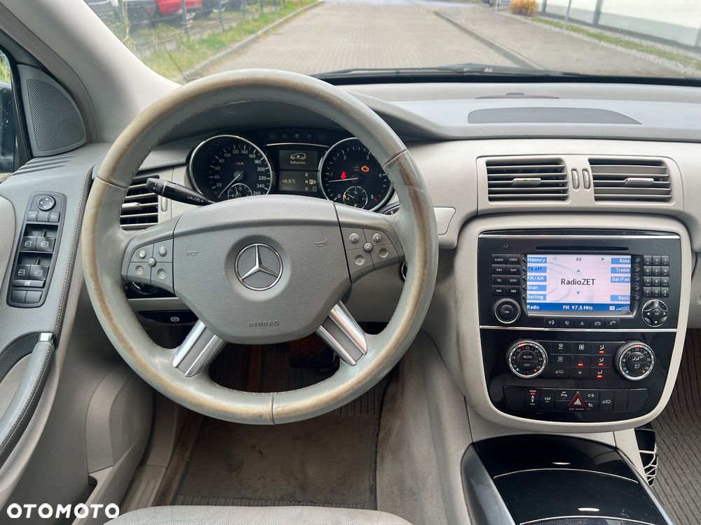 Mercedes-Benz Klasa R 320 CDI 4-Matic - 24