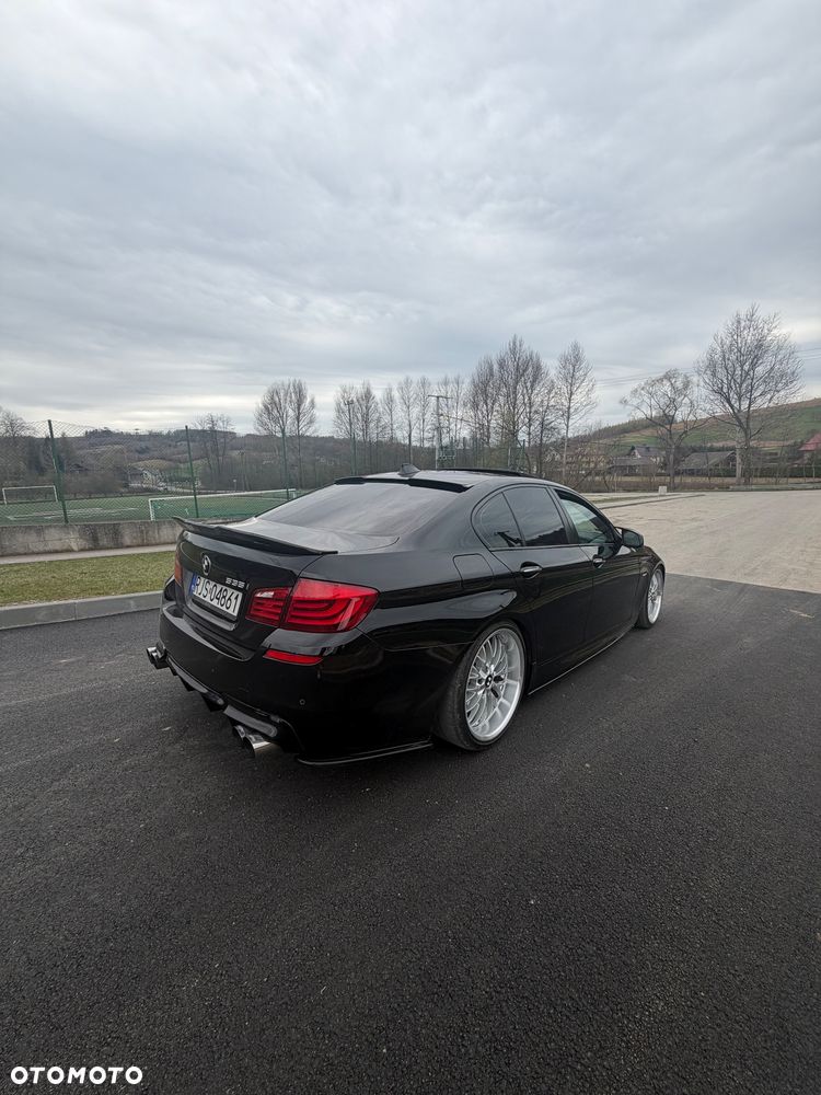 BMW Seria 5 535i Sport-Aut - 8