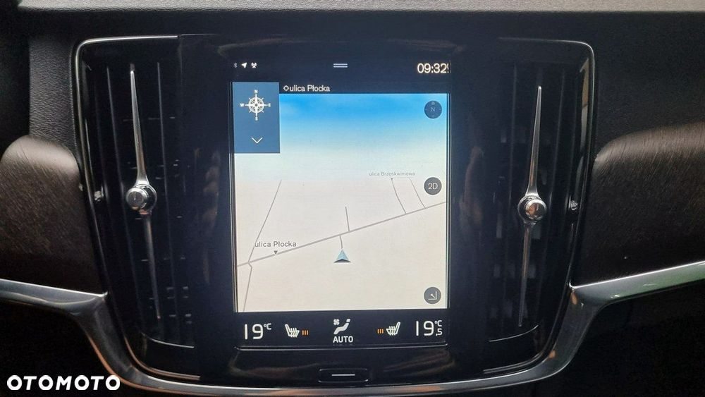 Volvo V90 Cross Country - 25