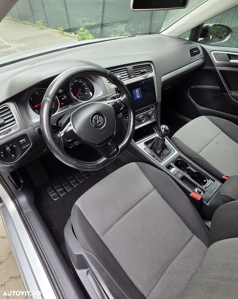 Volkswagen Golf 1.6 TDI DPF BlueMotion Technology Comfortline - 3