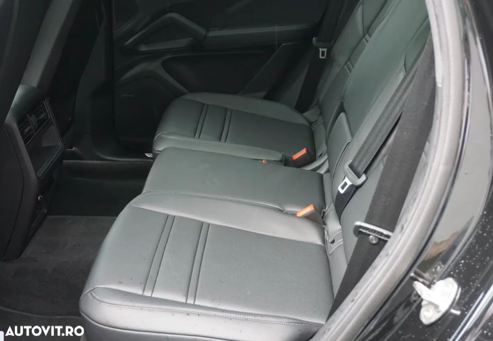 Porsche Cayenne E-Hybrid - 8