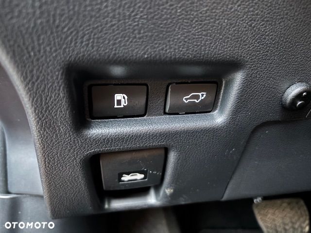 Lexus UX 300h F Sport Design AWD - 12