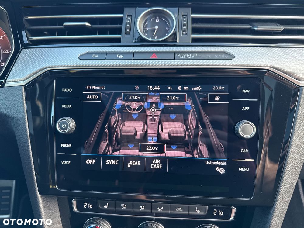 Volkswagen Arteon 2.0 TDI SCR DSG R-Line - 33