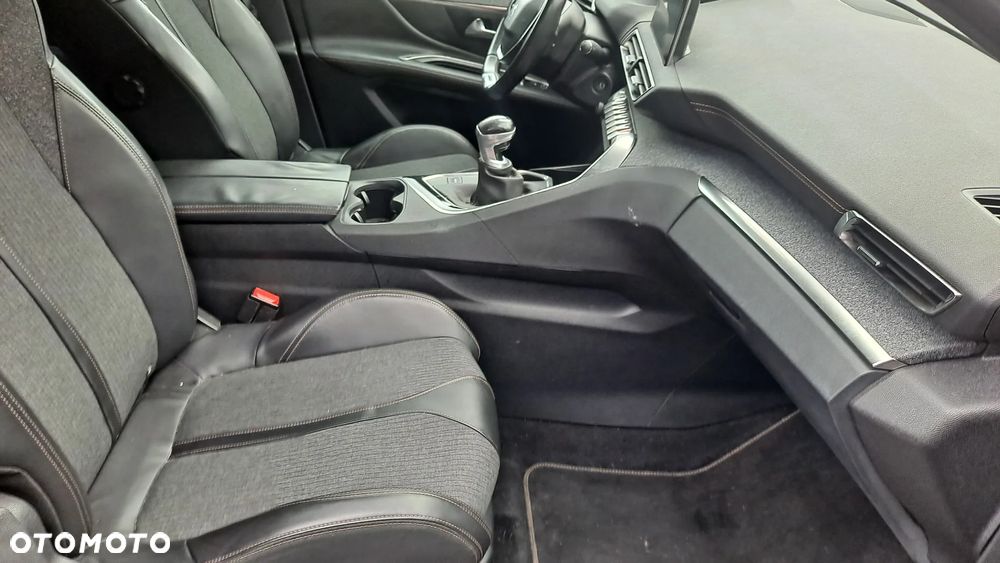 Peugeot 3008 1.2 PureTech Active - 21