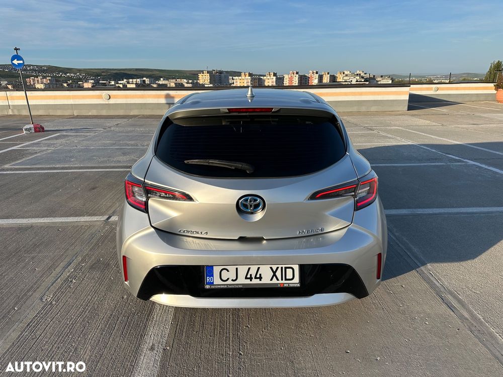 Toyota Corolla 1.8 HSD Dynamic - 8