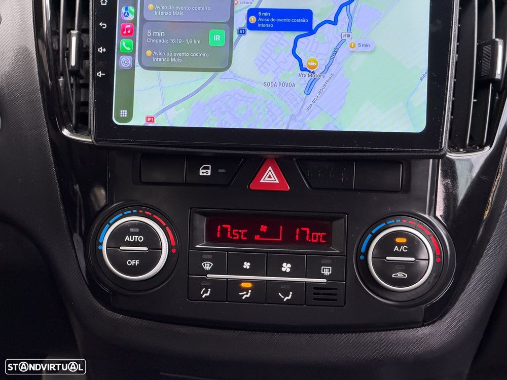 Kia Ceed SW 1.6 CRDi EX ISG - 23