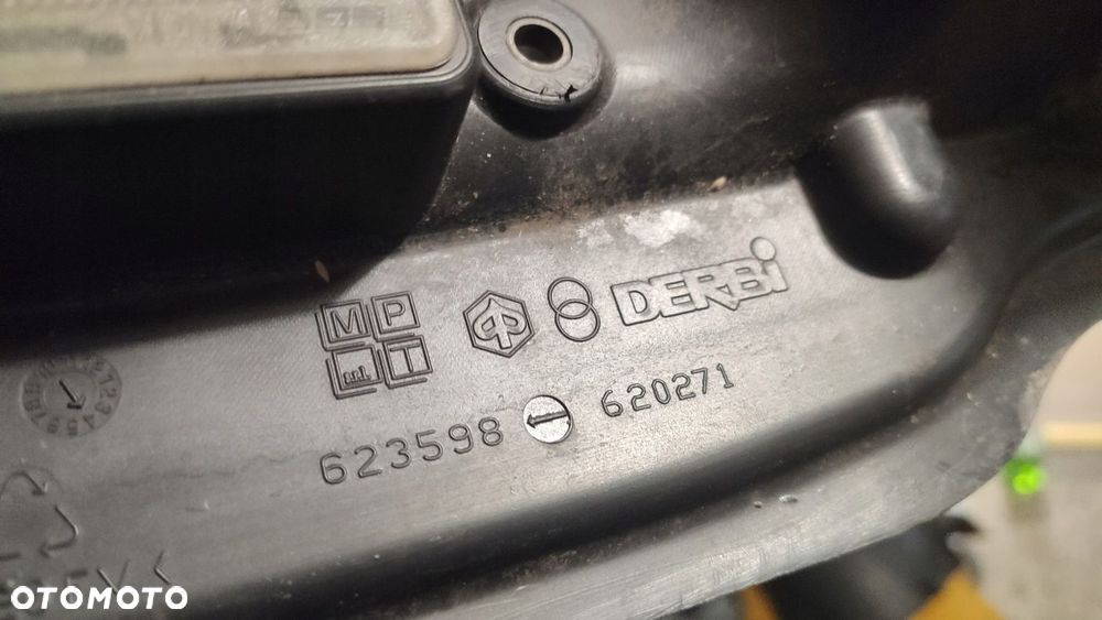 EU OSŁONA WYPEŁNIENIE SCHOWKA PIAGGIO X EVO 125 - 3
