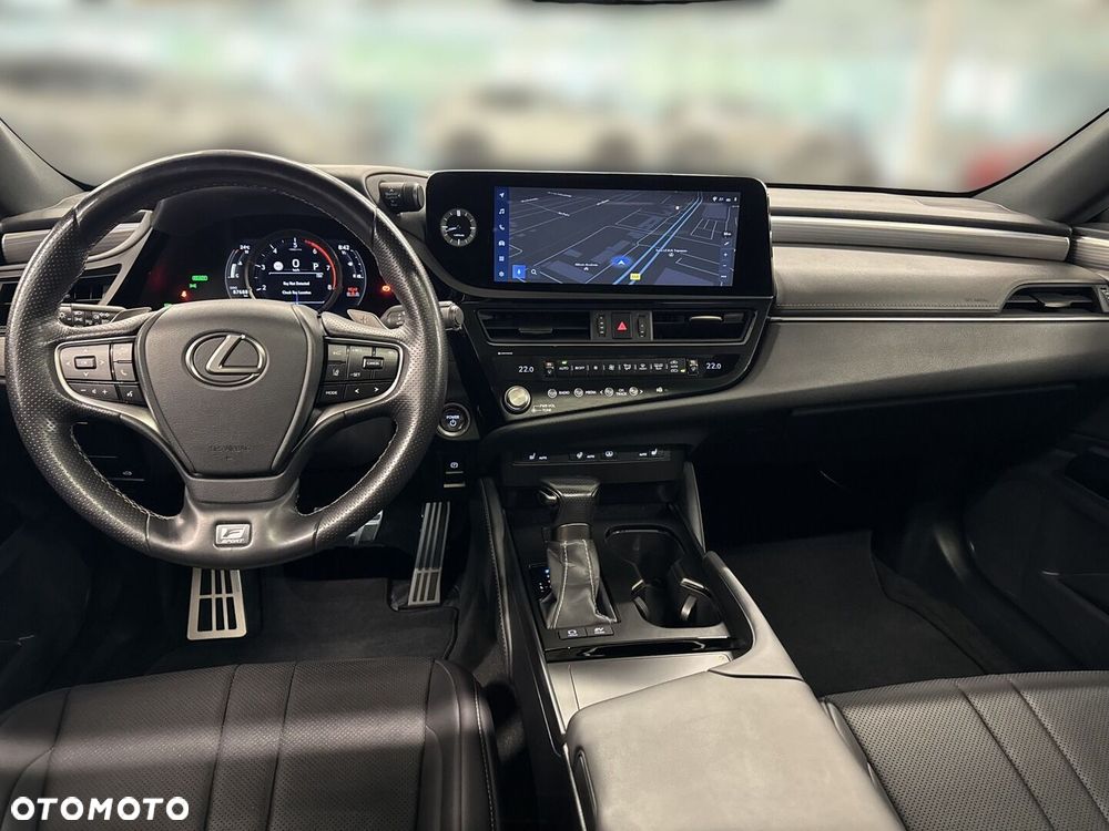 Lexus ES 300h F Sport Edition - 14