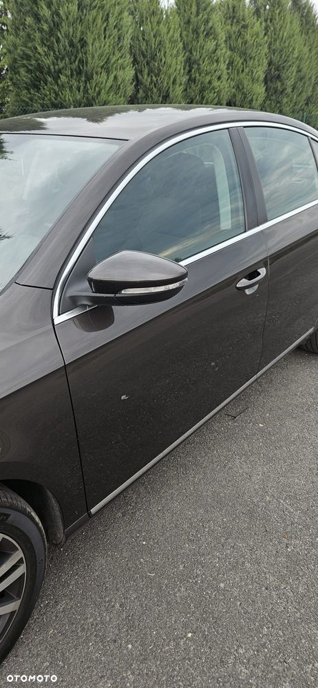 Volkswagen Passat 1.4 TSI BMT Comfortline - 3