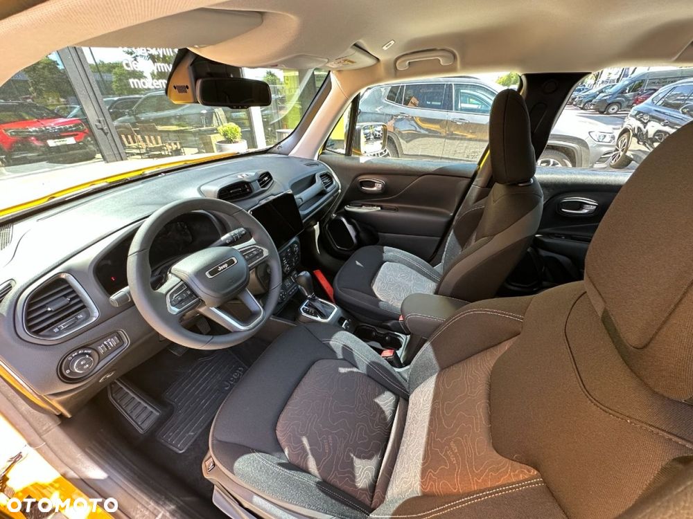 Jeep Renegade - 10