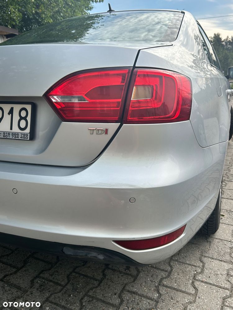 Volkswagen Jetta 1.6 TDI BMT Comfortline - 4