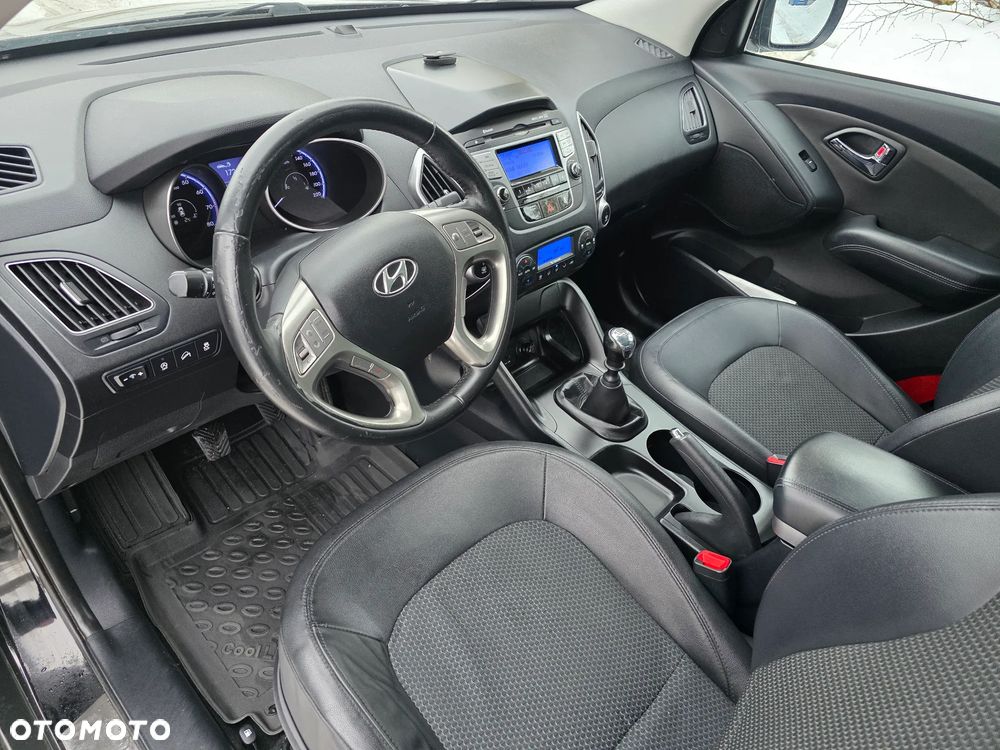 Hyundai ix35 1.6 2WD UEFA EURO 2012 Edition - 24