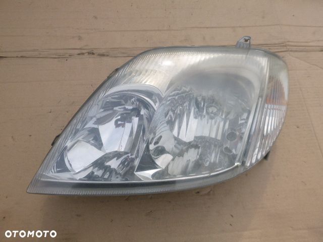 LAMPA LEWY PRZÓD LEWA PRZEDNIA TOYOTA COROLLA E12 01- - 4