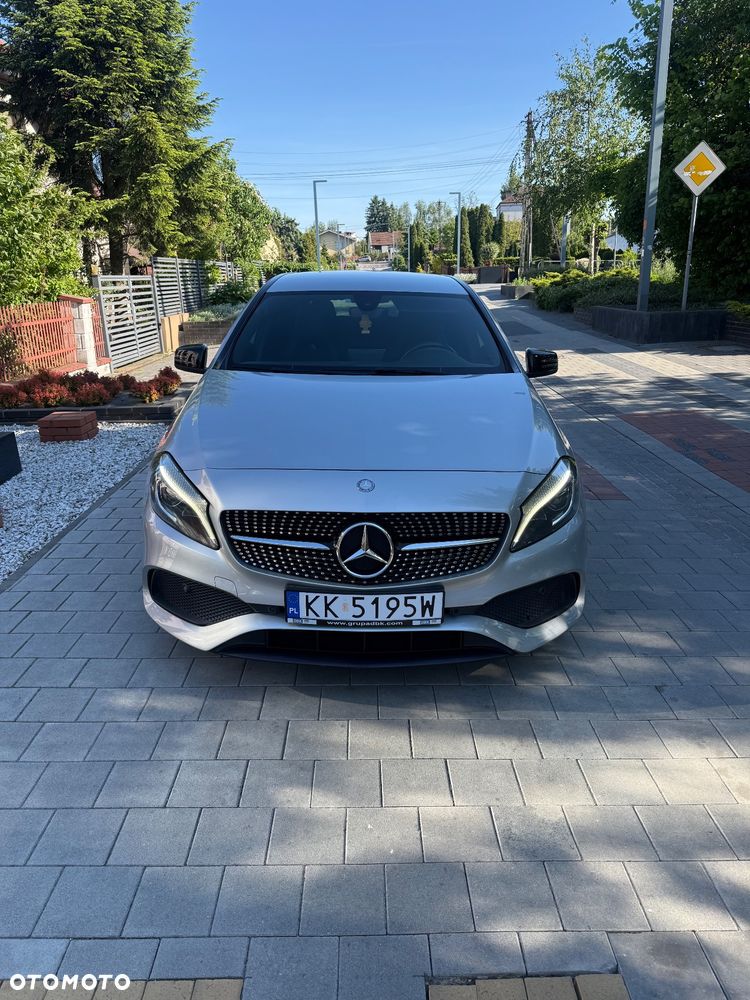 Mercedes-Benz Klasa A 180 7G-DCT AMG Line - 3