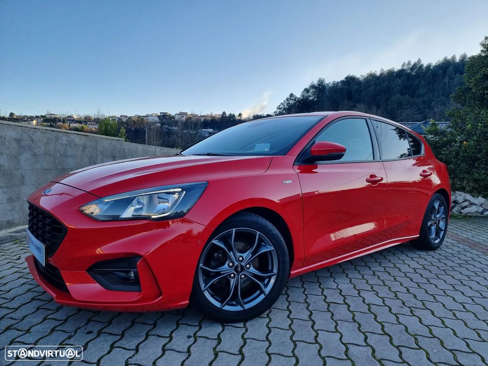 Ford Focus 1.0 EcoBoost ST-Line X - 2
