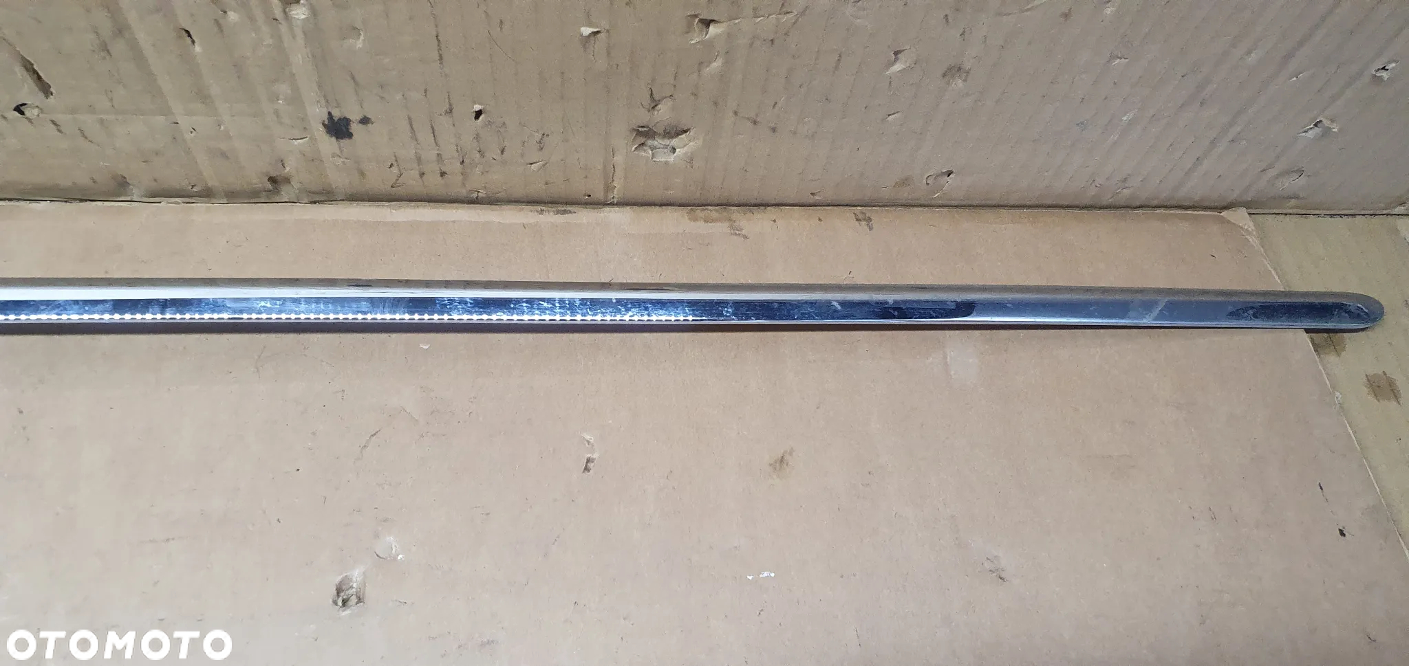 Listwa drzwi prawy przód chrom VW Passat B6 3C0853516C - 3
