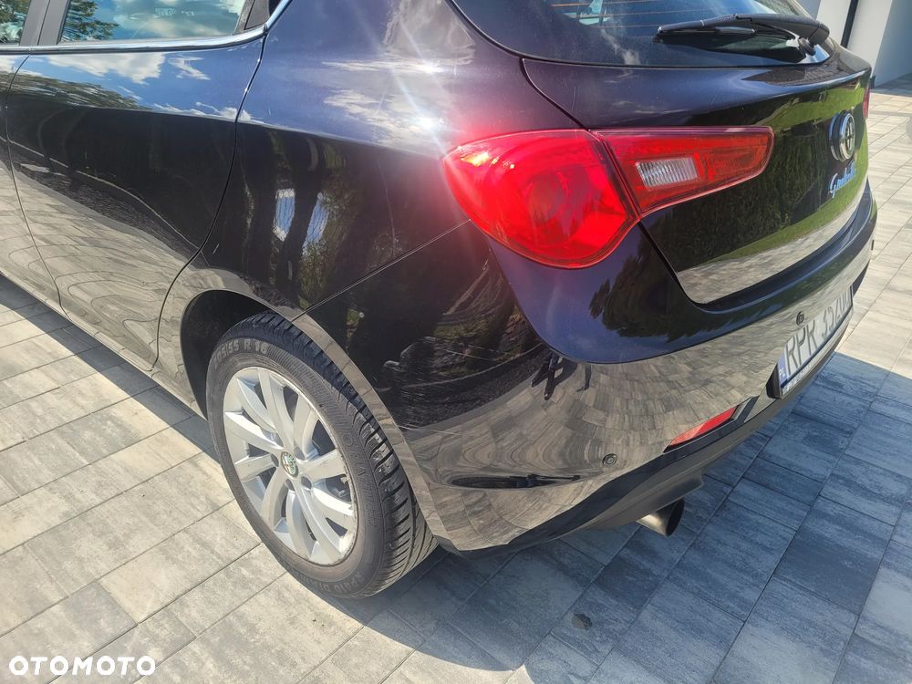 Alfa Romeo Giulietta 1.6 JTDM - 6