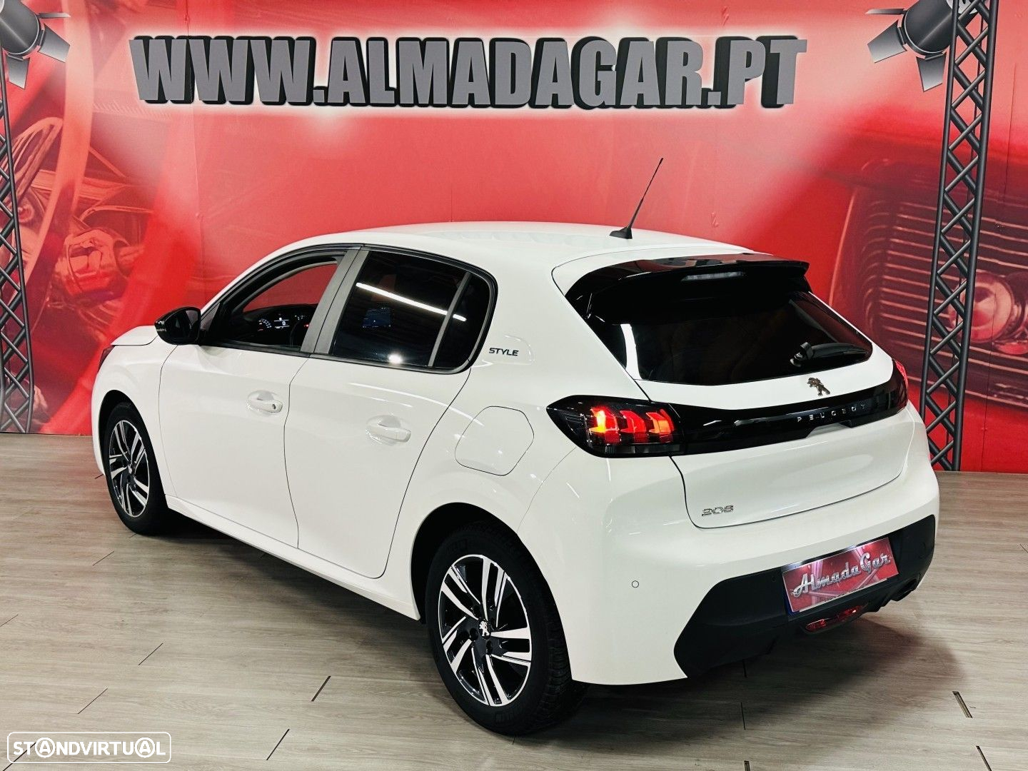 Peugeot 208 1.2 PureTech Style - 3