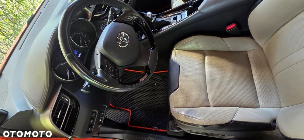 Toyota C-HR - 10