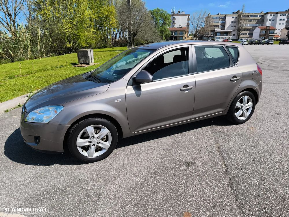 Kia Ceed 1.4 CVVT EX ISG - 53