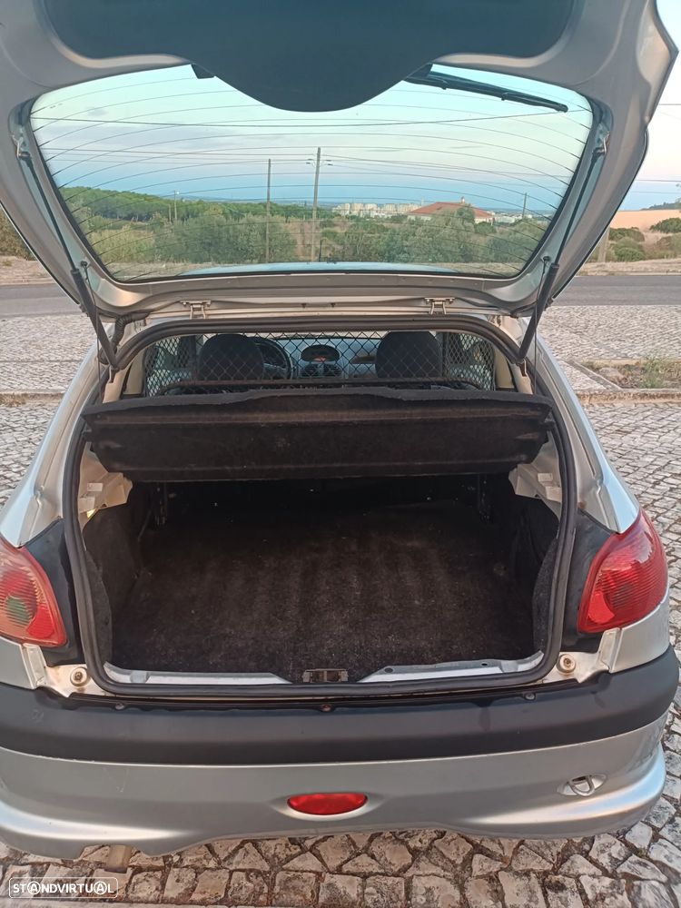 Peugeot 206 - 8
