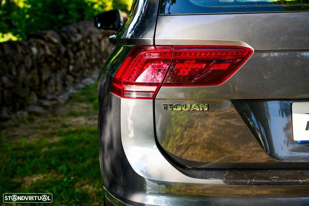 VW Tiguan 2.0 TDI Highline DSG 4Motion - 40