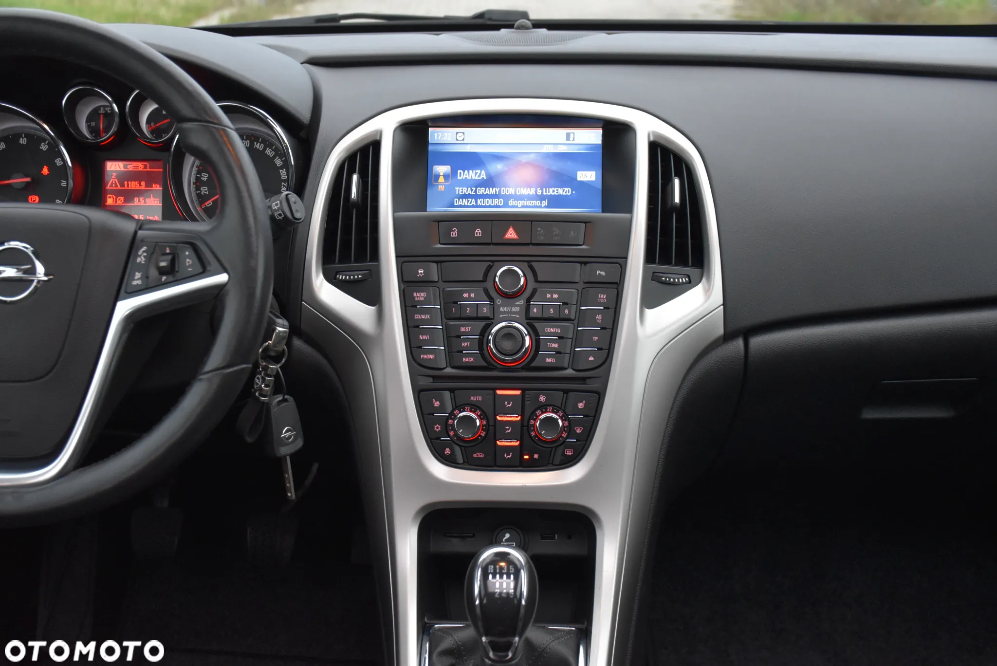 Opel Astra 1.4 Turbo Cosmo - 28