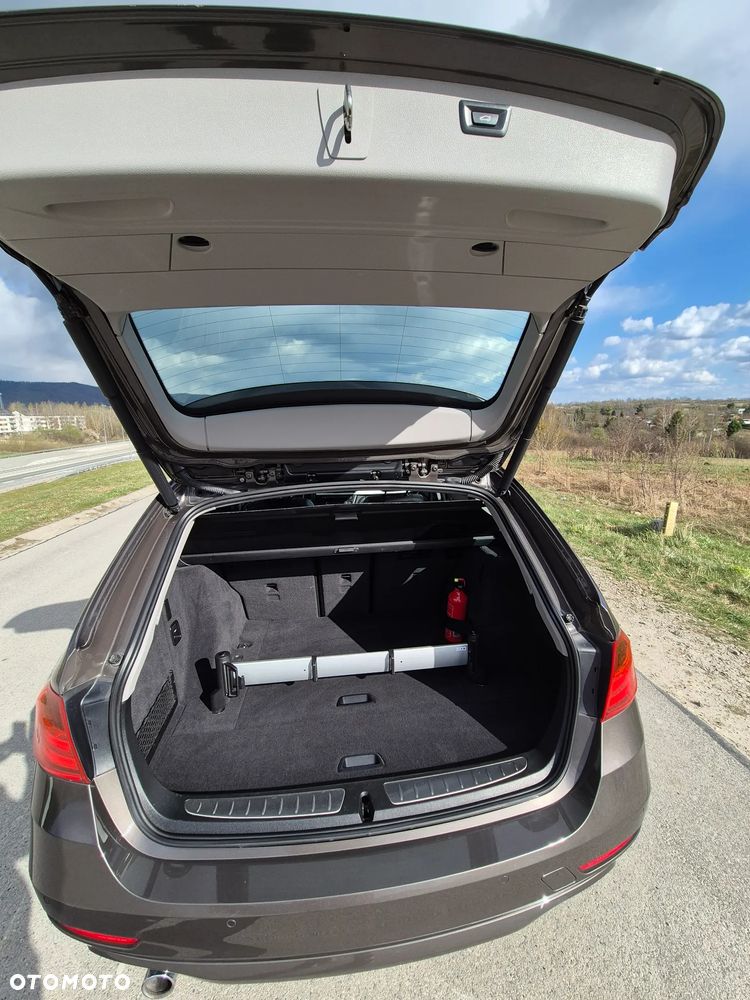 BMW Seria 3 320d Efficient Dynamic Edition - 16