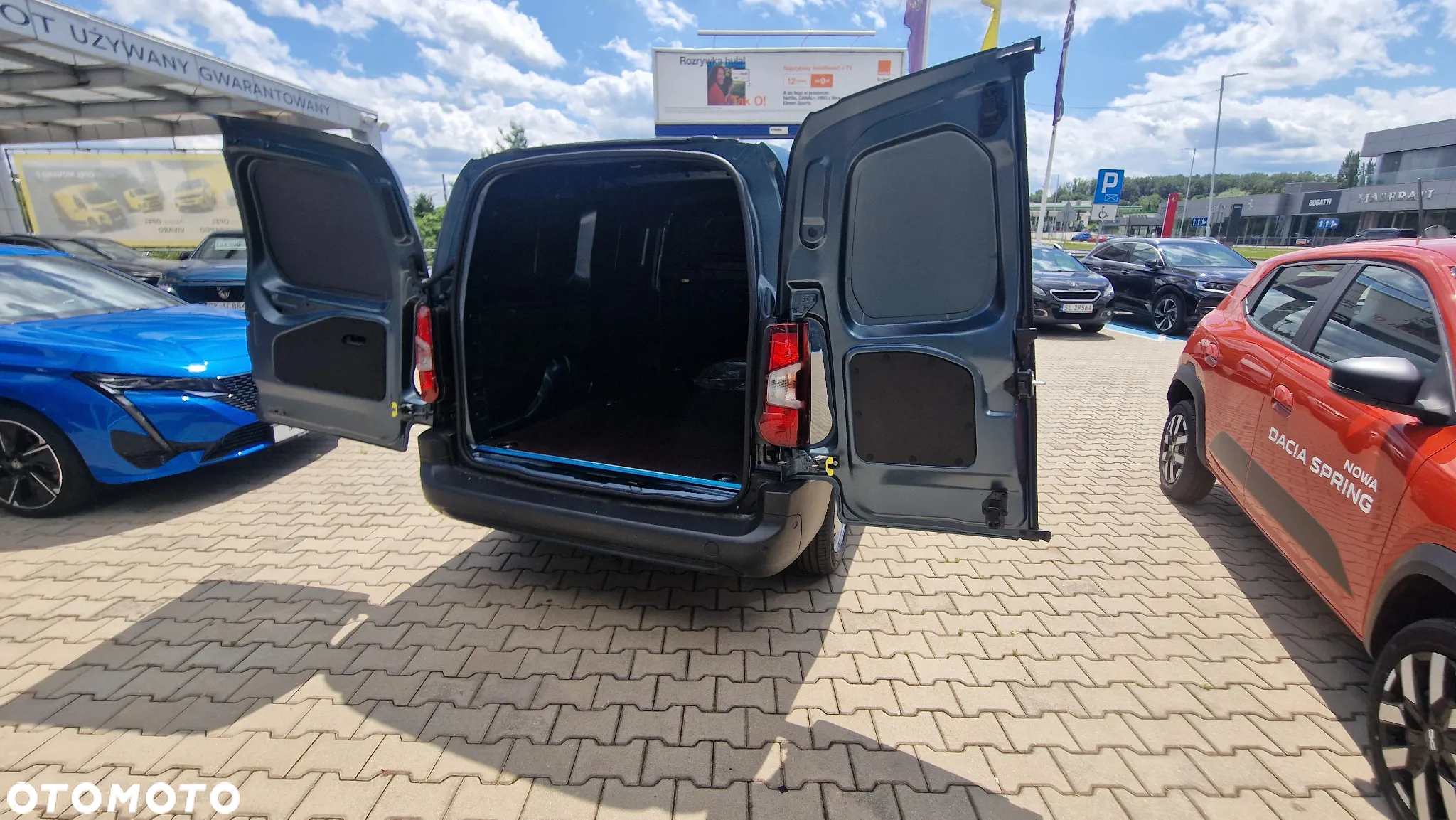Opel Combo Cargo L2 950kg 1.5 Diesel 131 KM S&S AT8 - 15