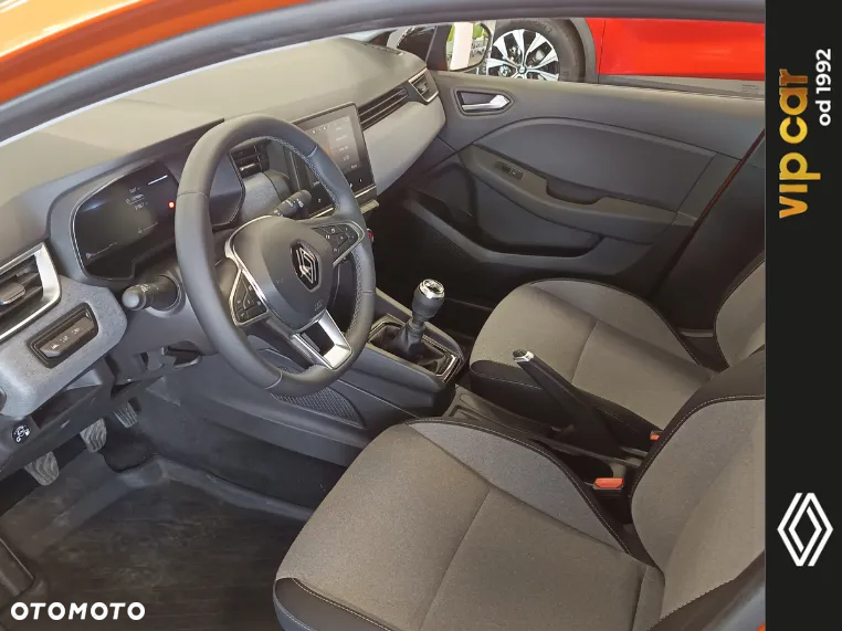 Renault Clio - 7