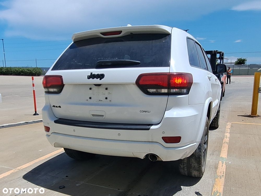 Jeep Grand Cherokee - 6