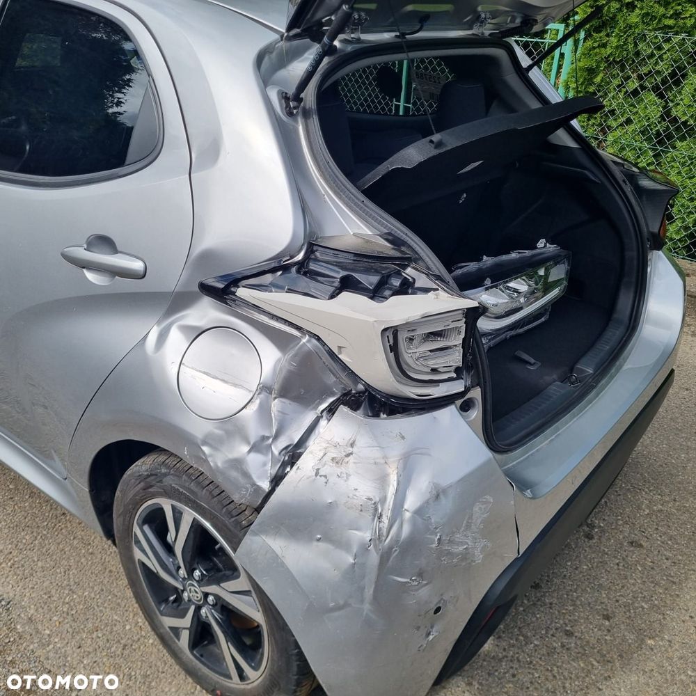 Toyota Yaris 1.5 VVT-i Business Edition - 10