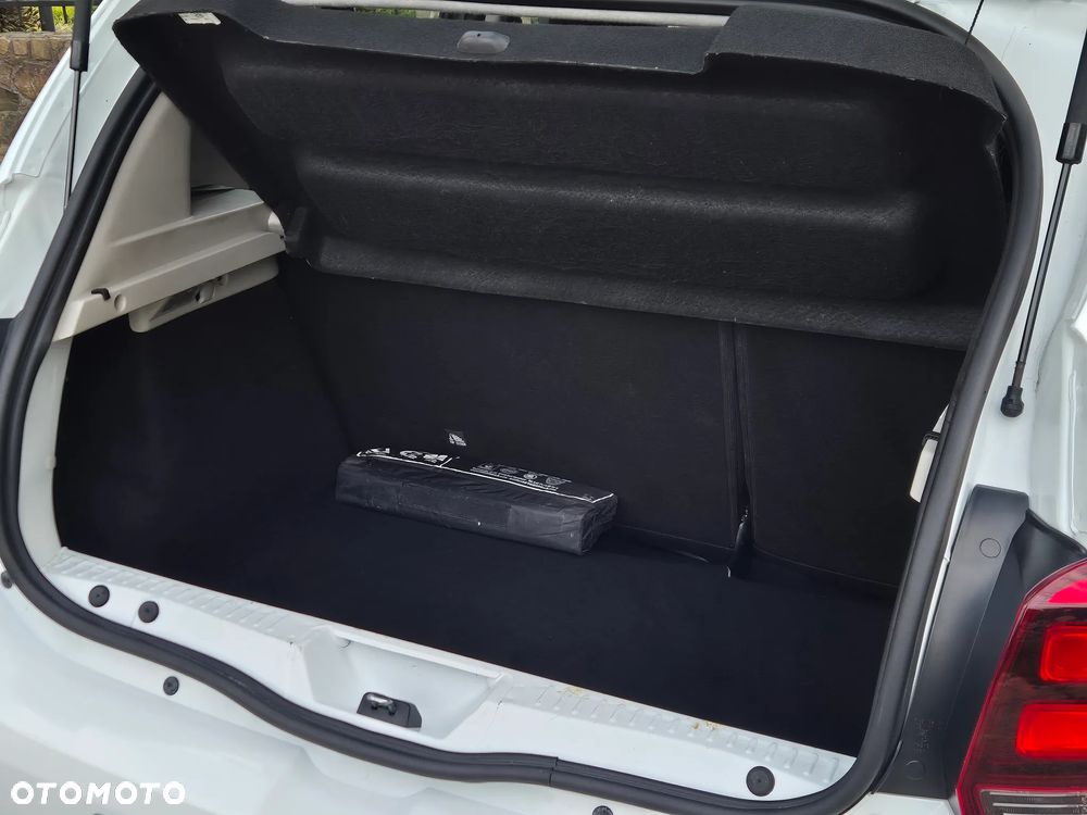 Dacia Sandero Stepway TCe 90 (S&S) Celebration - 28