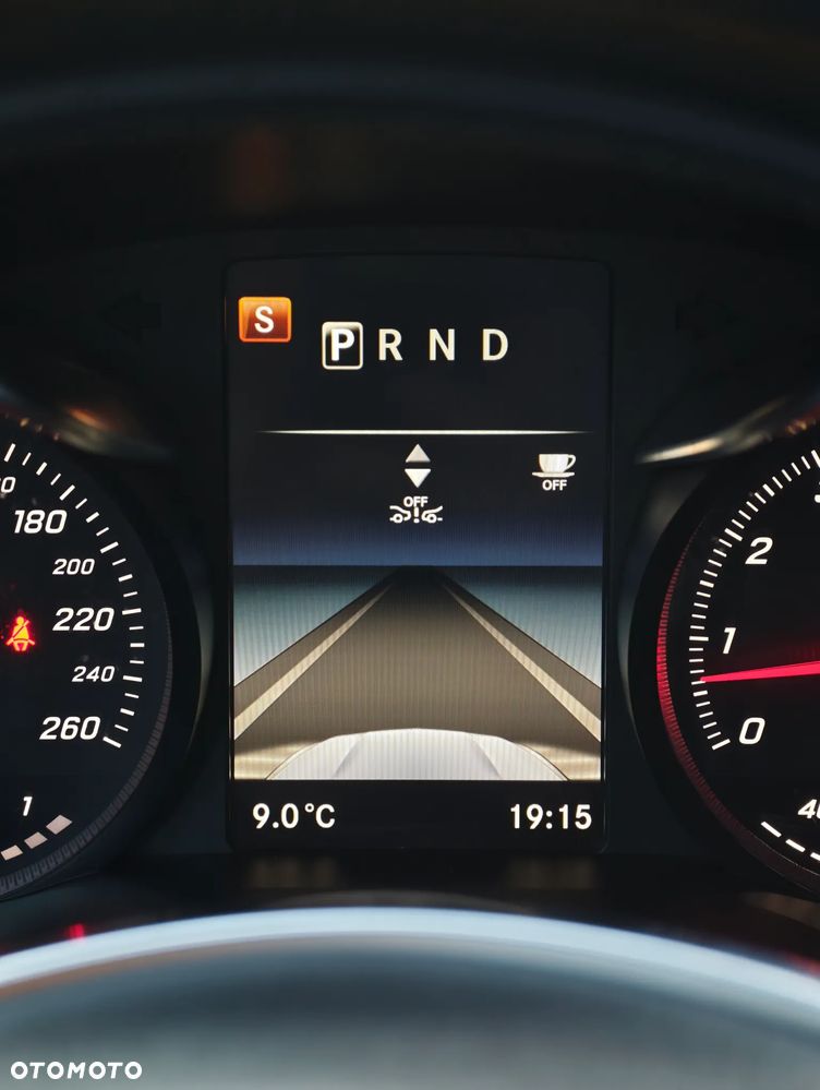 Mercedes-Benz Klasa C 250 7G-TRONIC - 16