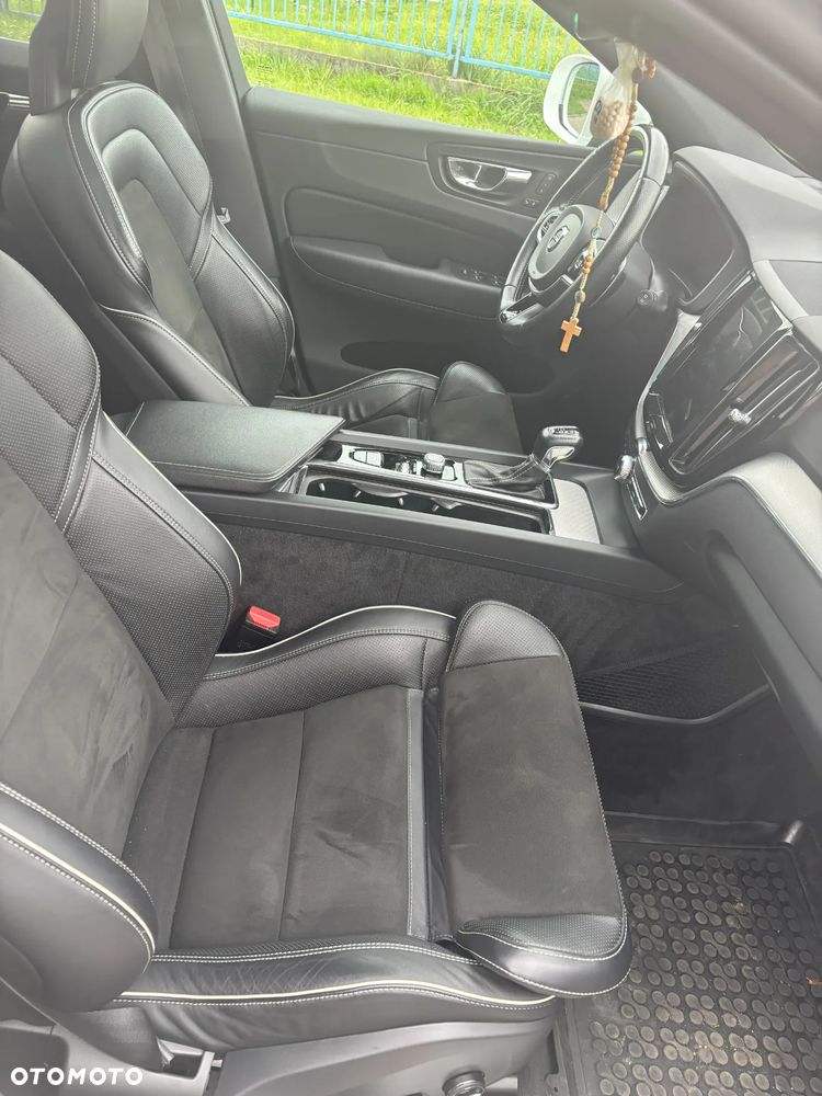 Volvo XC 60 T5 AWD Geartronic RDesign - 13