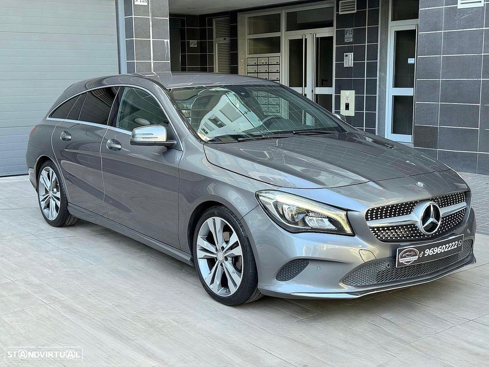 Mercedes-Benz CLA 200 d Shooting Brake AMG Line - 16