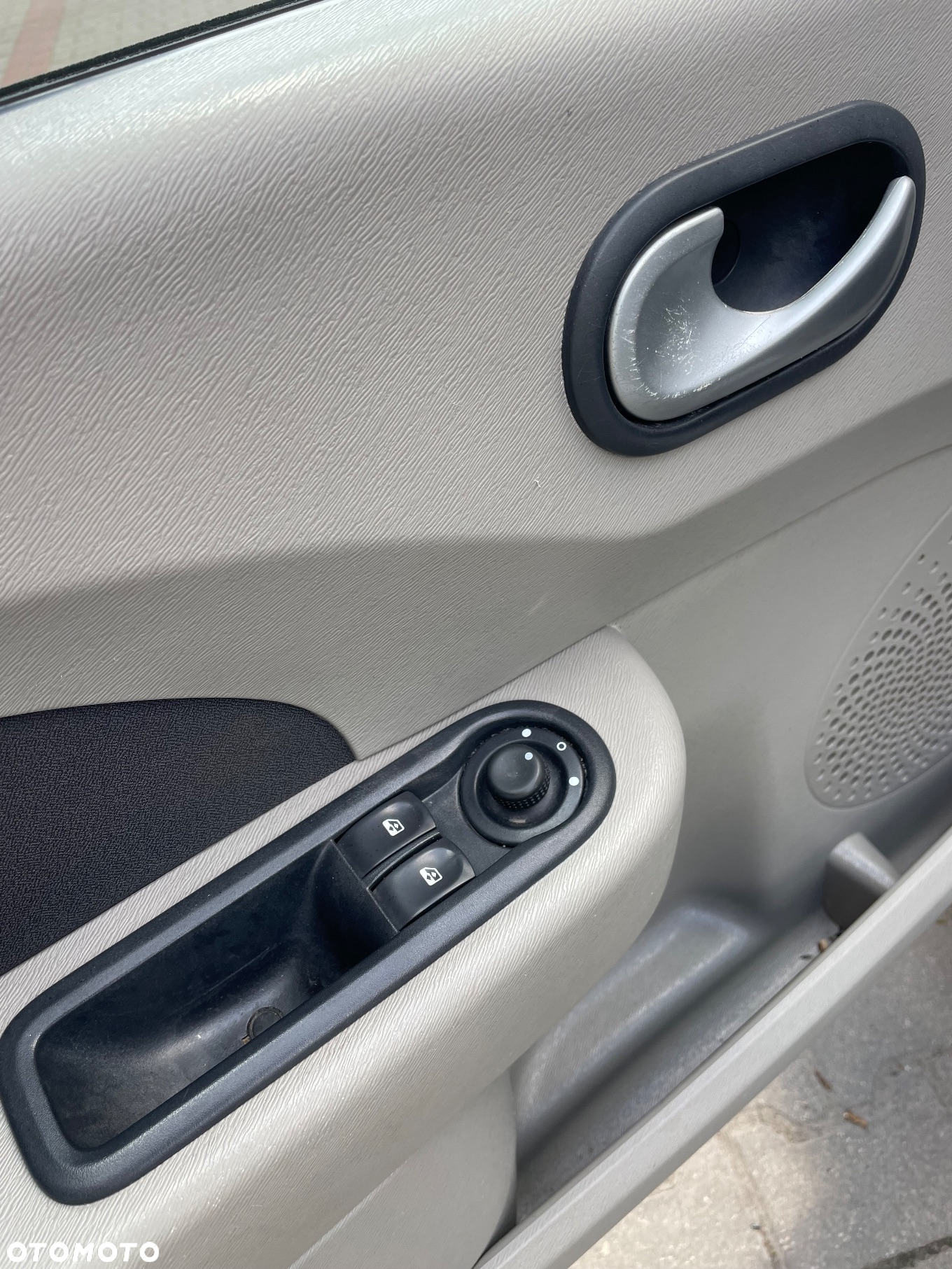 Renault Twingo 1.2 16V Night & Day - 19