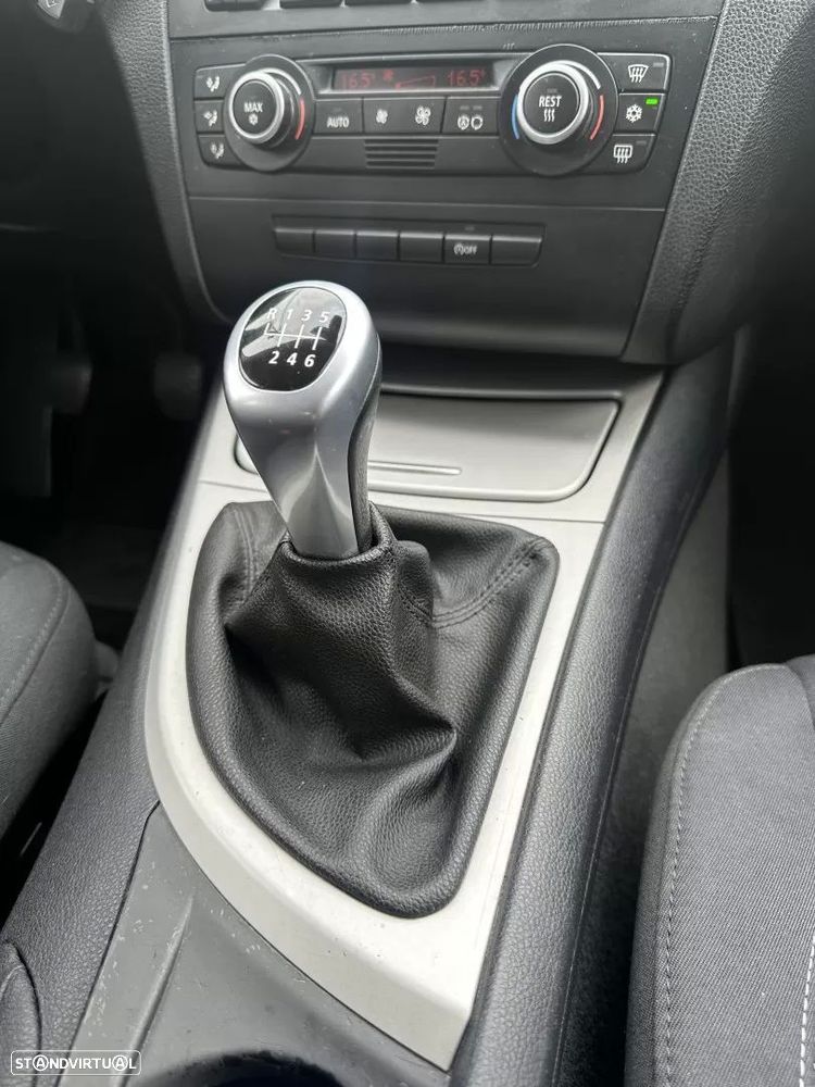 BMW 118 d Line Sport - 48
