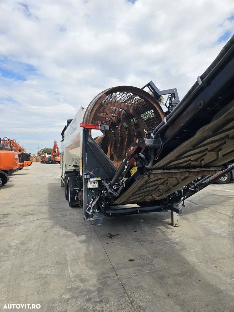 Terex CIUR mobil 6mc EX DEMO 2023, 561ore, 2 BENZI, remorca 2 axe, latime 2,49m, motor CAT 140CP, sita diametru gauri 100mm, perie, - 8