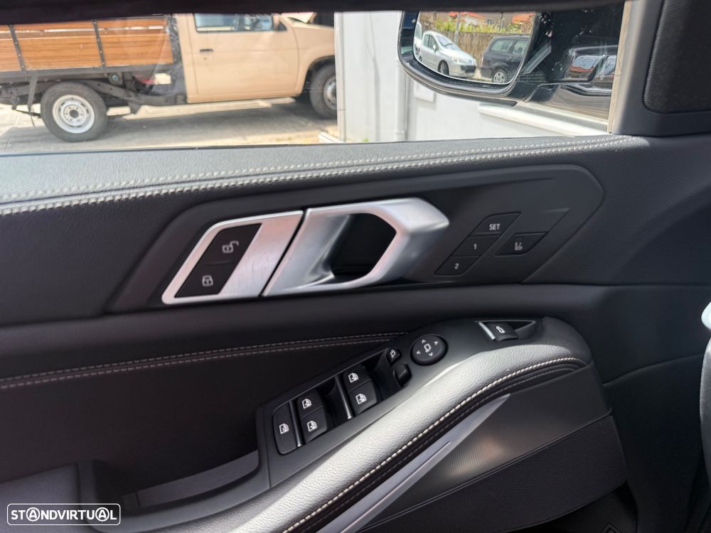 BMW X5 45 e xDrive Pack M - 32