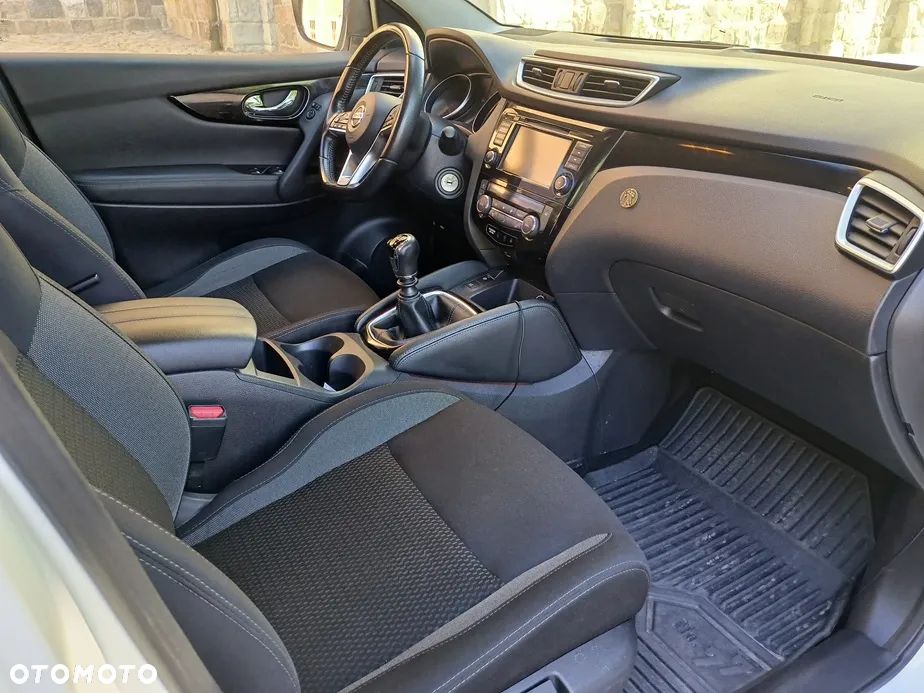 Nissan Qashqai - 14