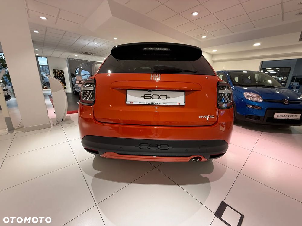Fiat 600 1.2 Turbo La Prima eDCT - 4
