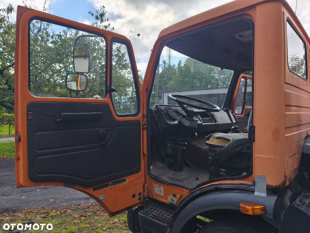 Mercedes-Benz 1622 - 9